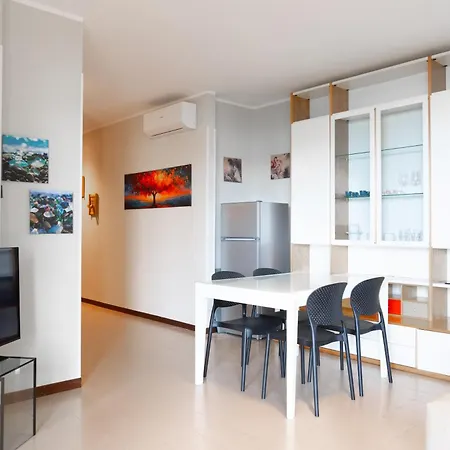 Apartamento Garda View Pool & Parking *