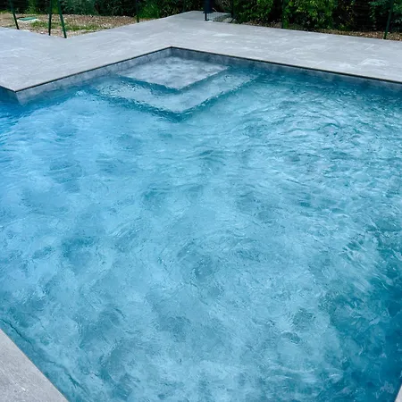 Garda View Pool & Parking